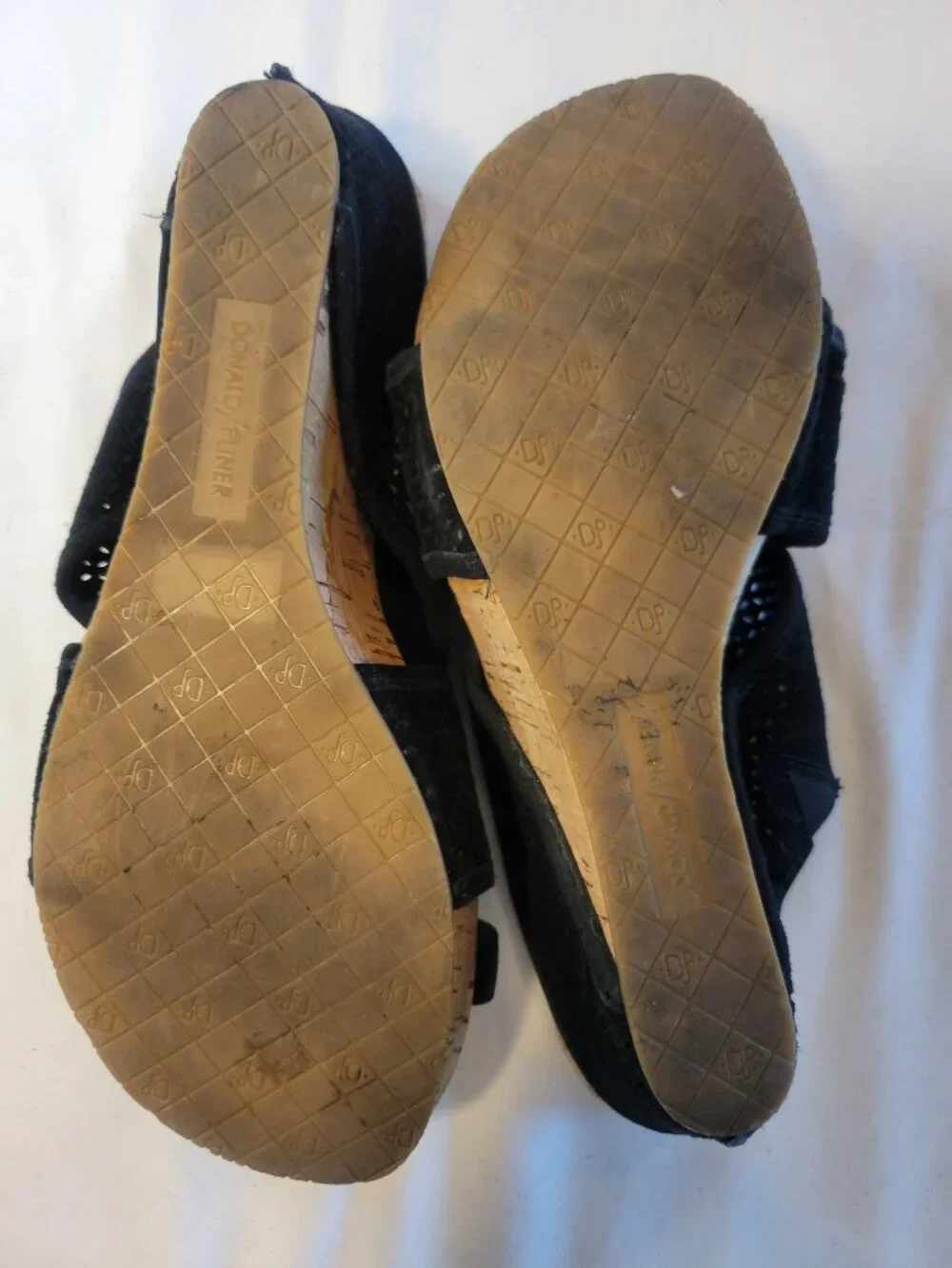 Donald J Pliner Black Suede Cork Wedge Sandals Toe Loop Size (Estimated Size 8M)